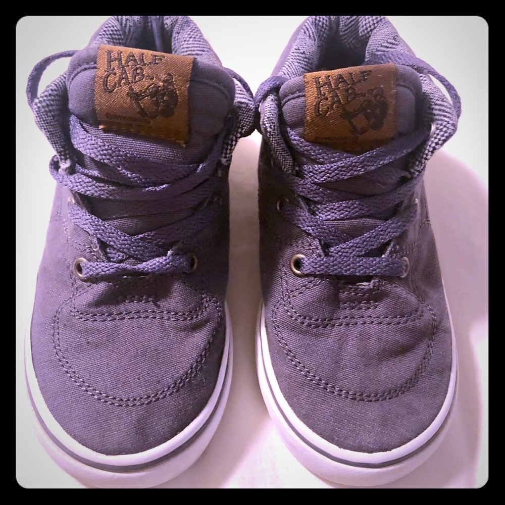 VANS HALF CAB sneakers Little kids sz 8.5